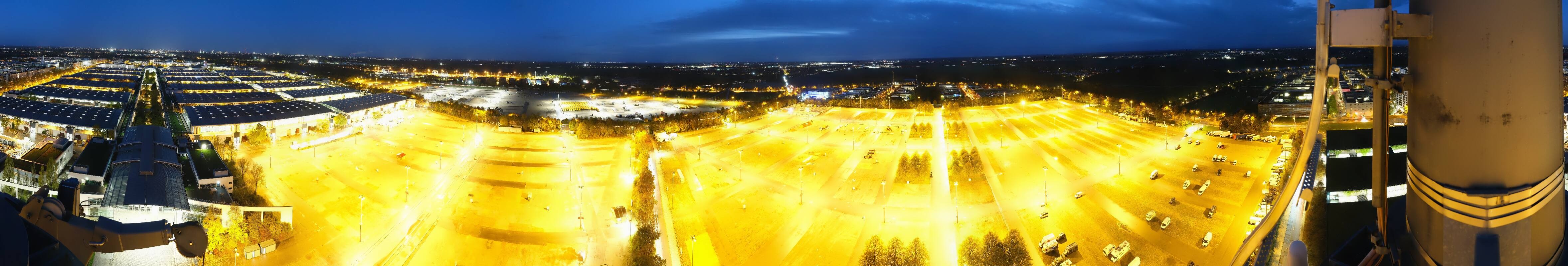Archiv Foto Webcam München: Messeturm Riem (Messestadt Ost)