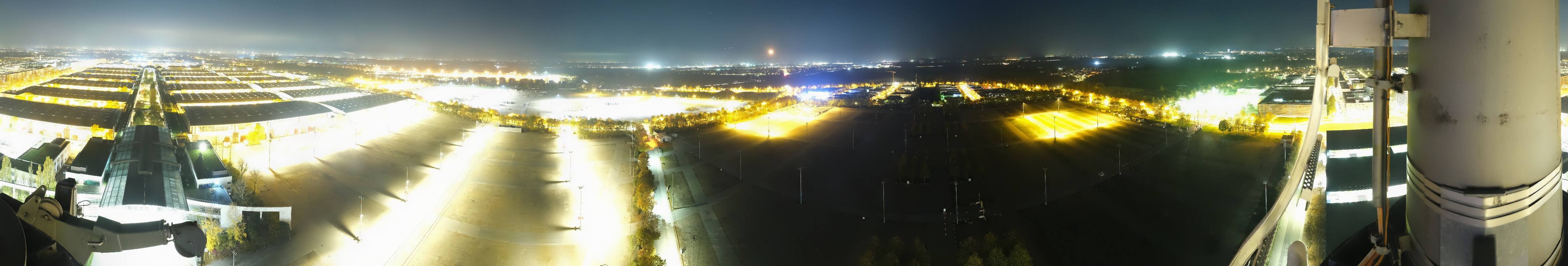 Archiv Foto Webcam München: Messeturm Riem (Messestadt Ost)
