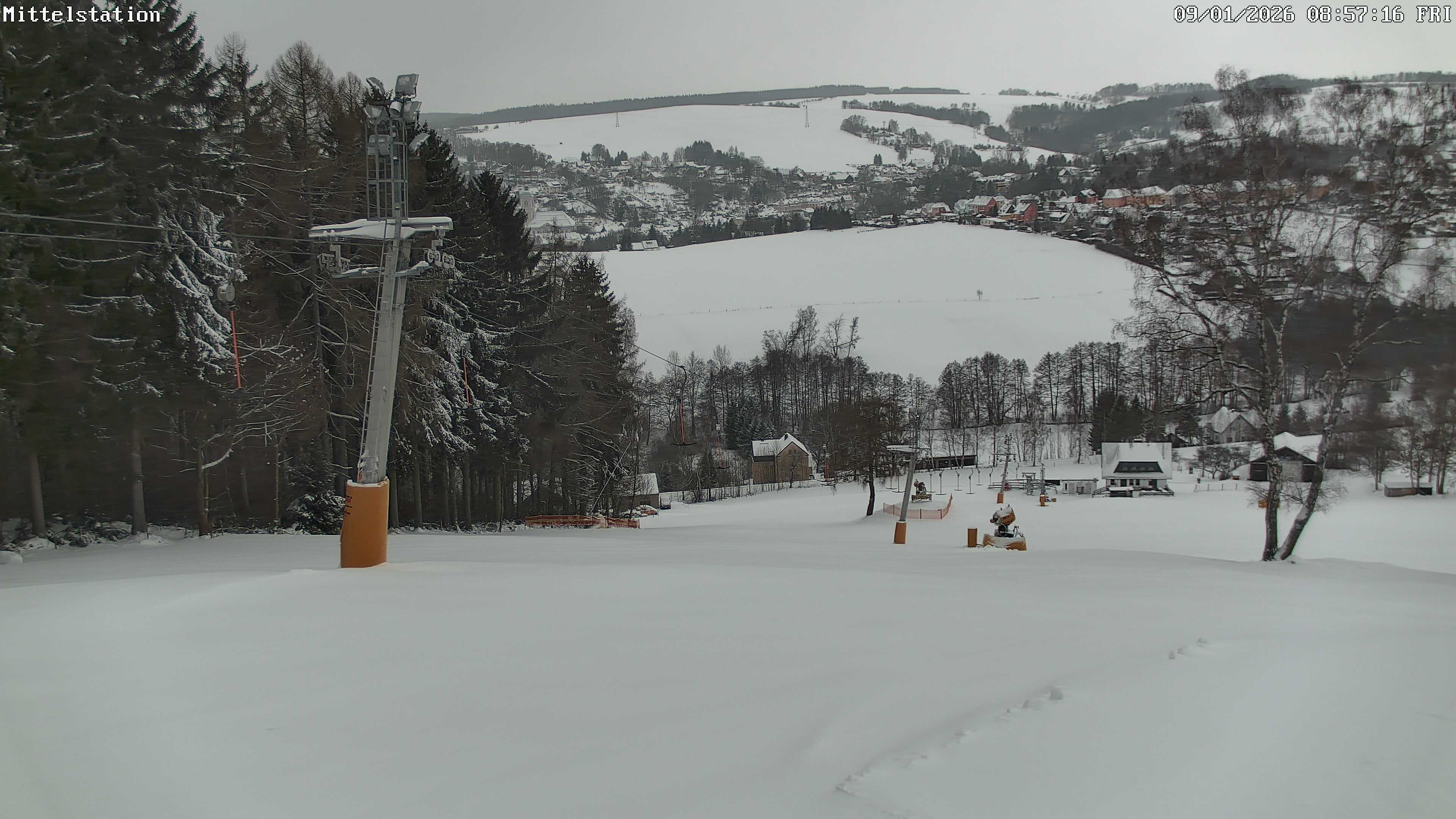 Archiv Foto Webcam Lössnitz: Skilift Mittelstation