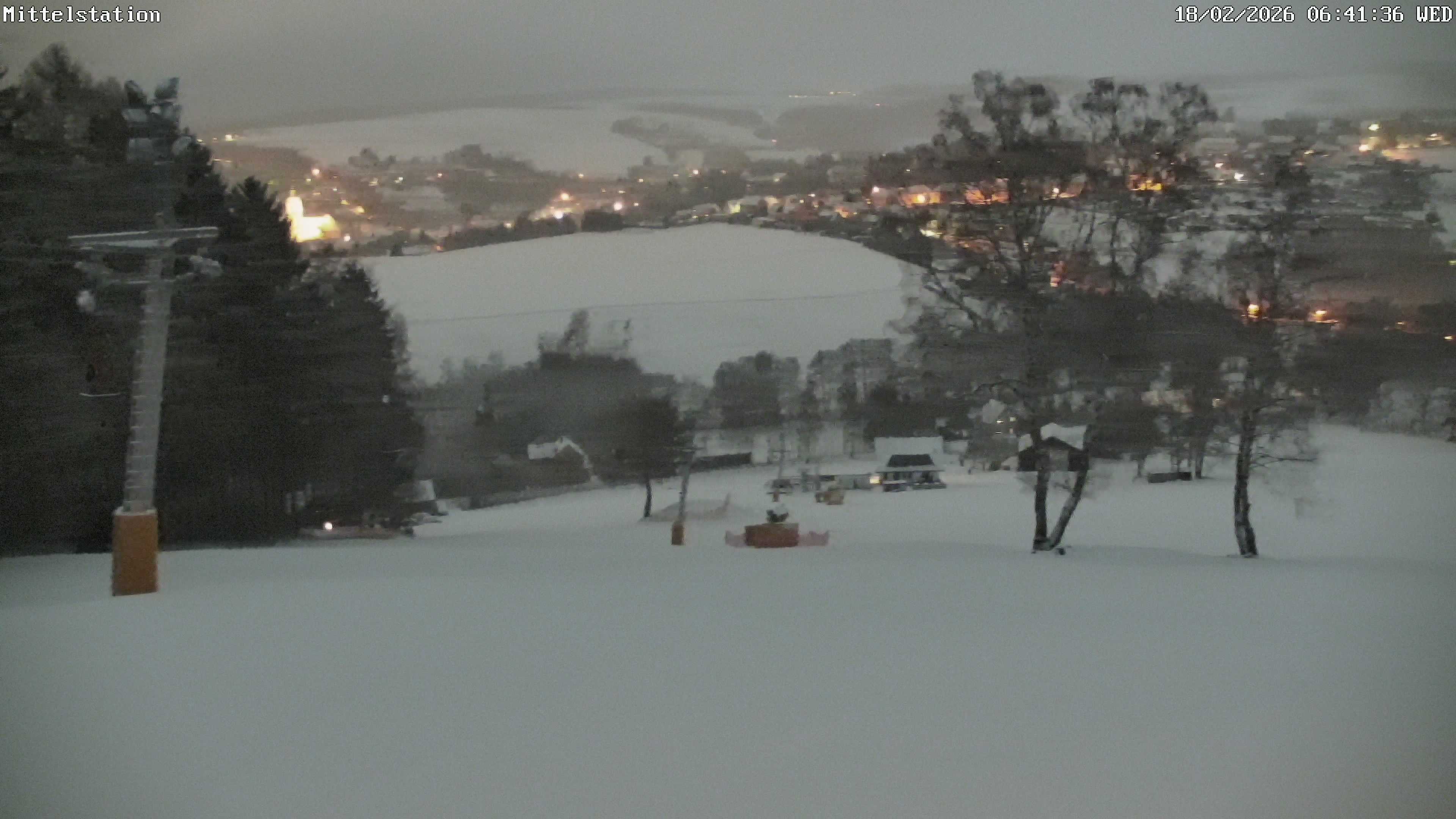 Archiv Foto Webcam Lössnitz: Skilift Mittelstation