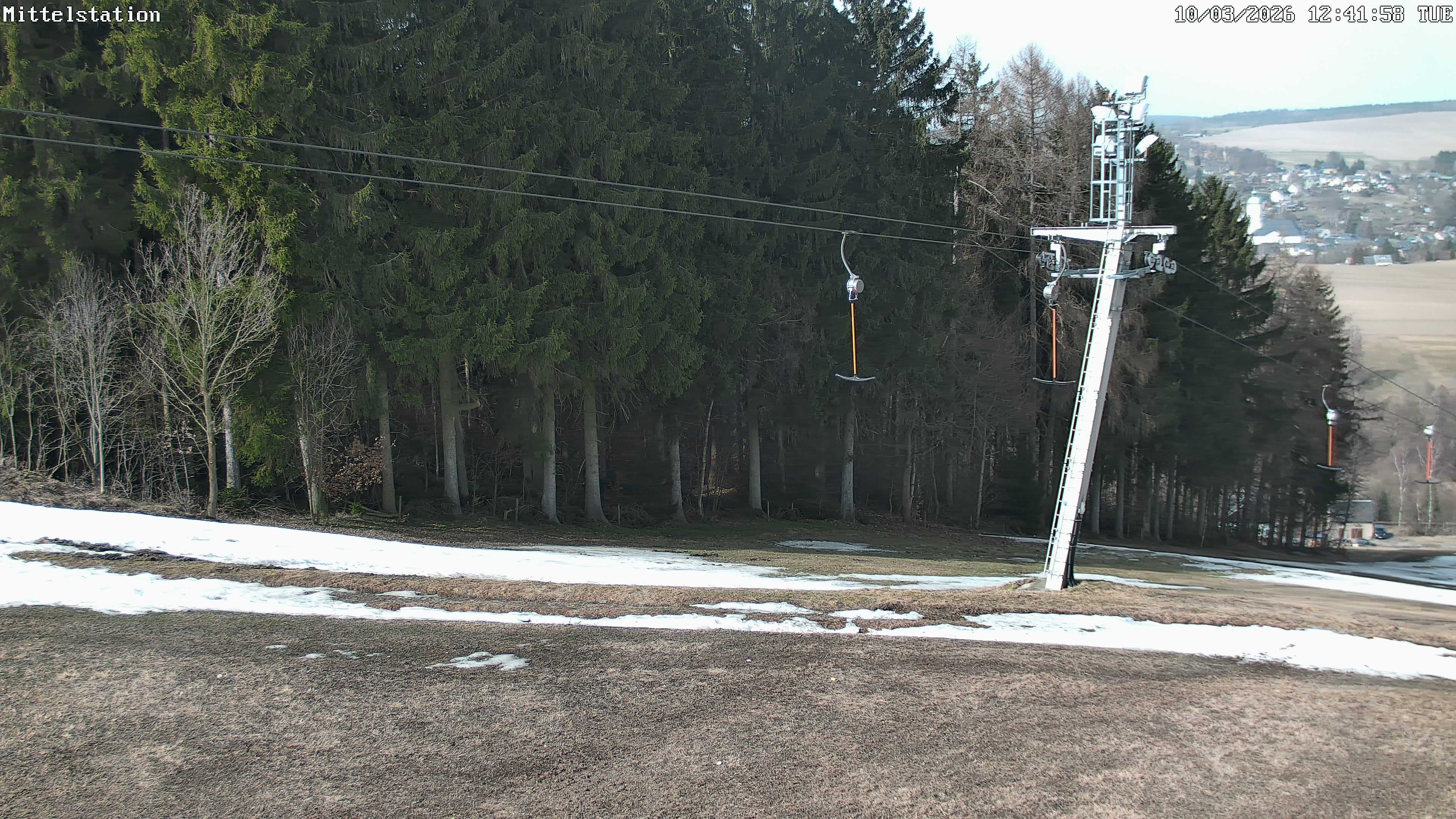 Archiv Foto Webcam Lössnitz: Skilift Mittelstation