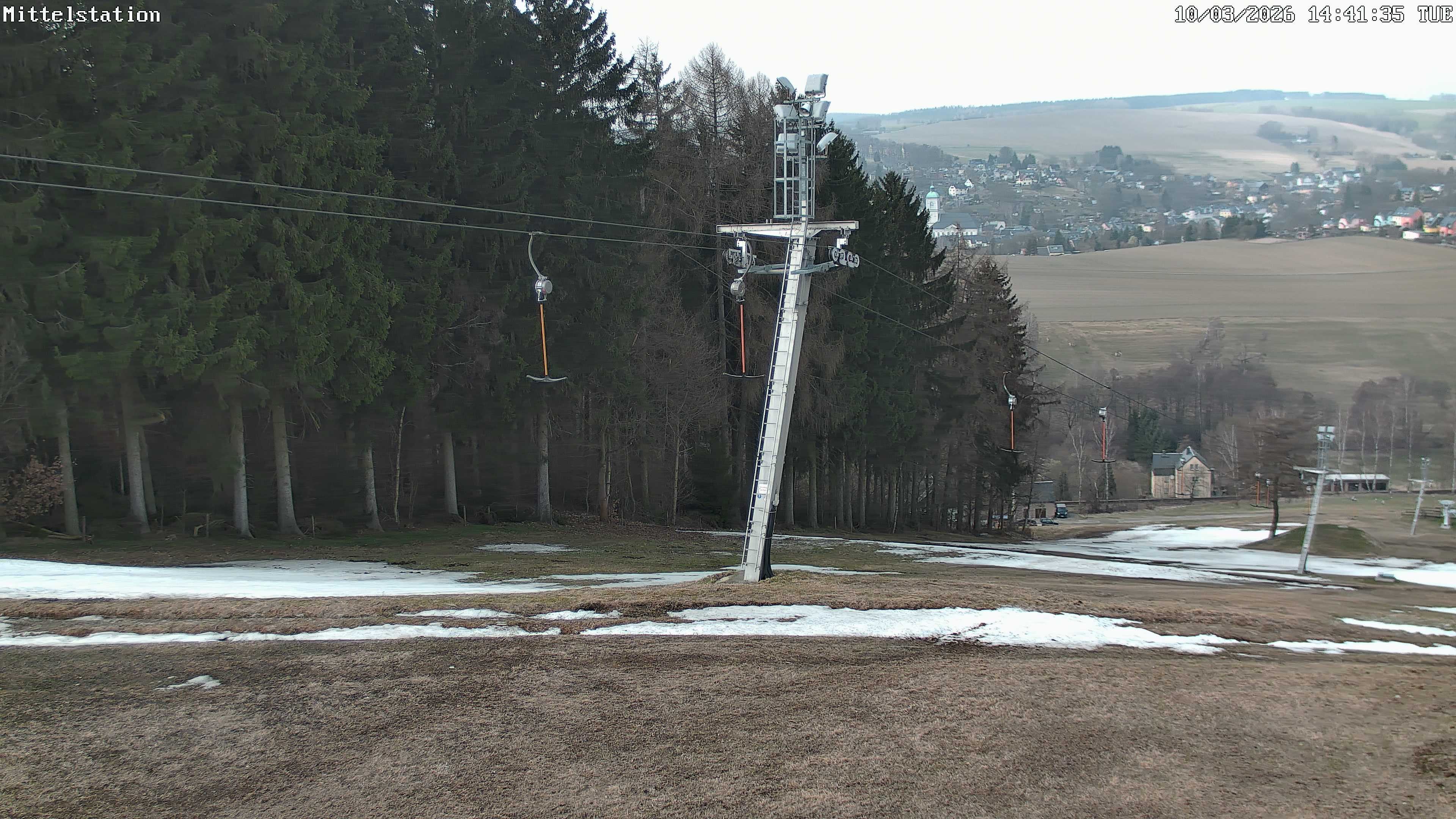 Archiv Foto Webcam Lössnitz: Skilift Mittelstation