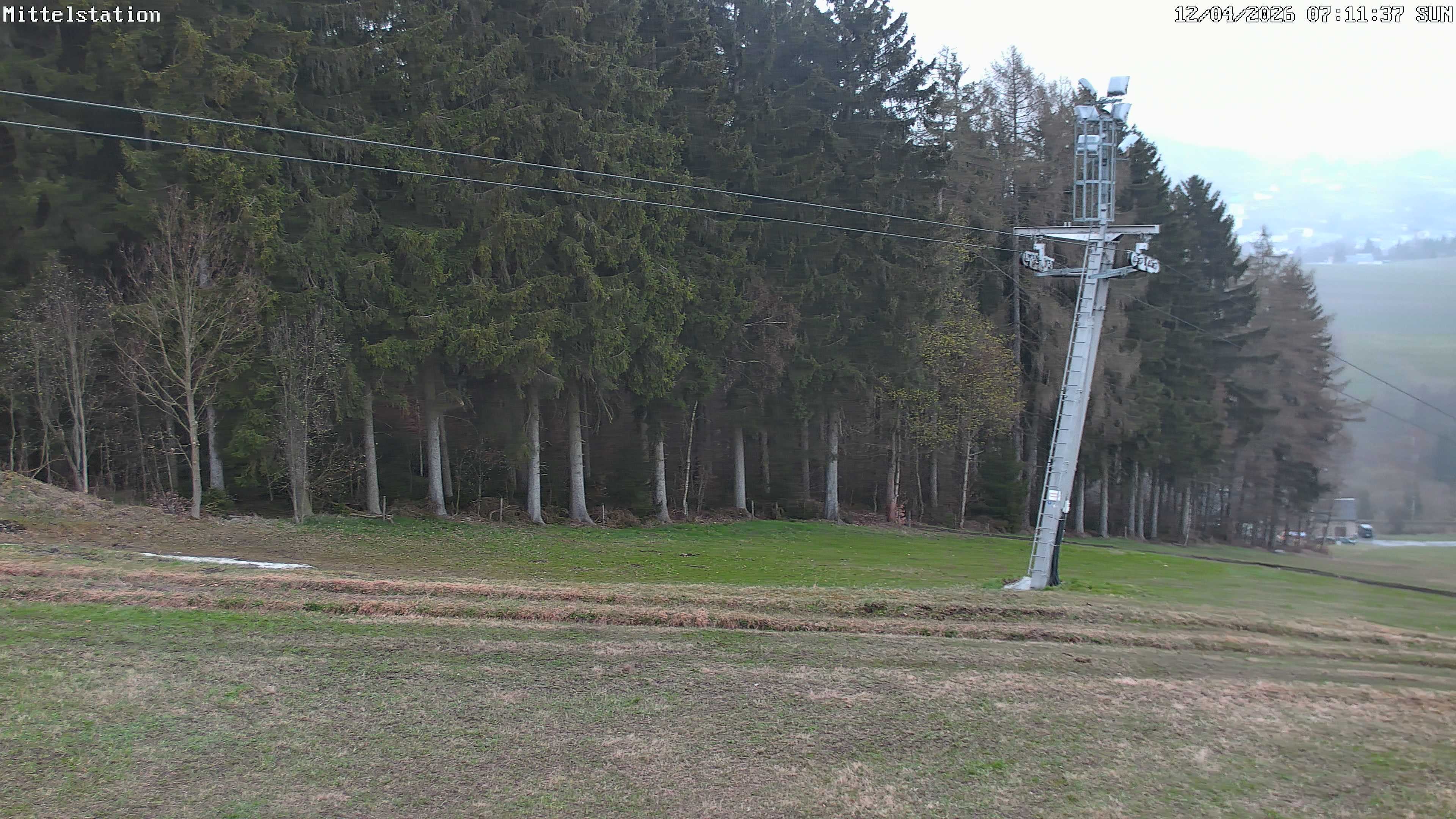 Archiv Foto Webcam Lössnitz: Skilift Mittelstation