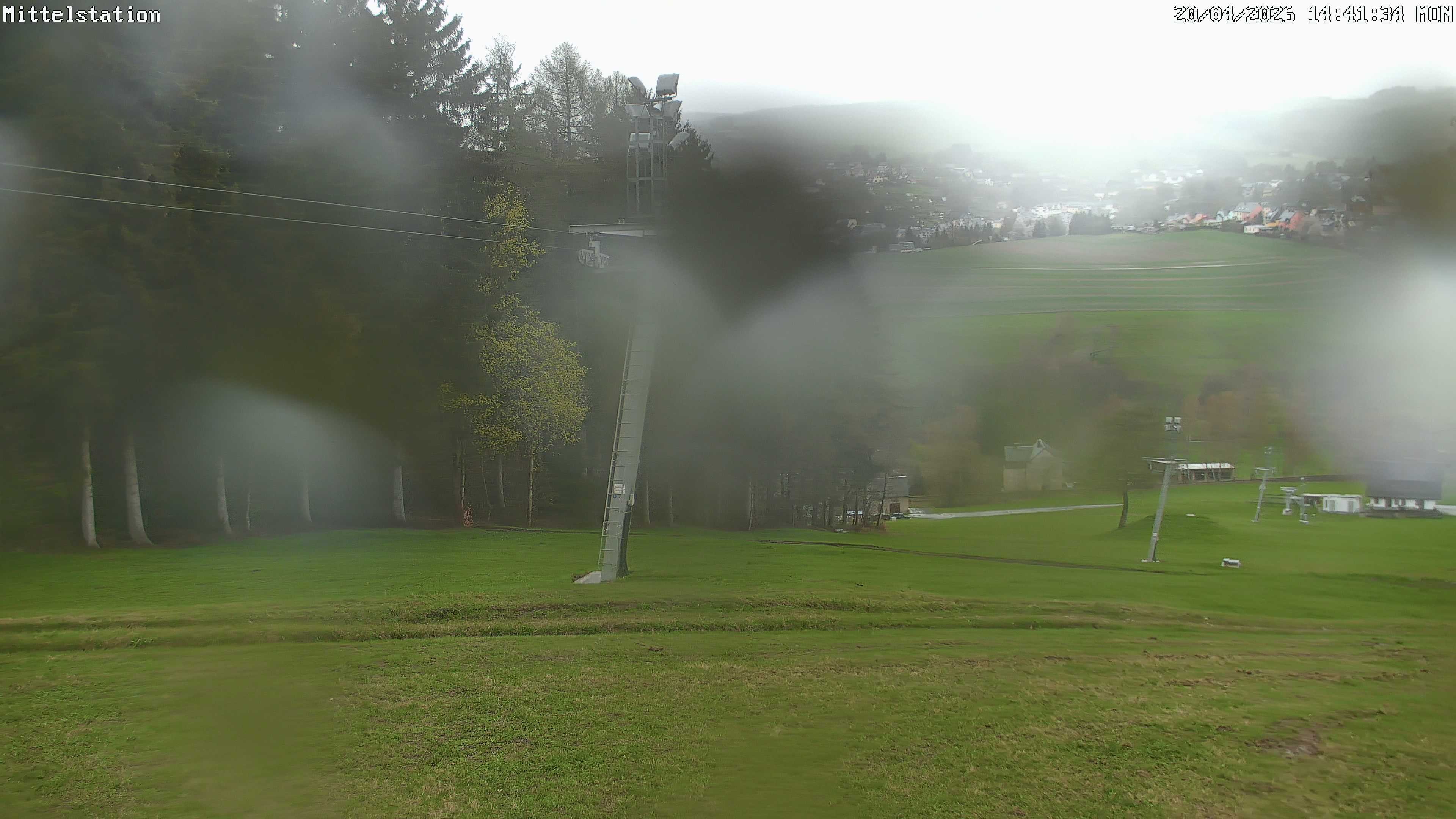 Archiv Foto Webcam Lössnitz: Skilift Mittelstation