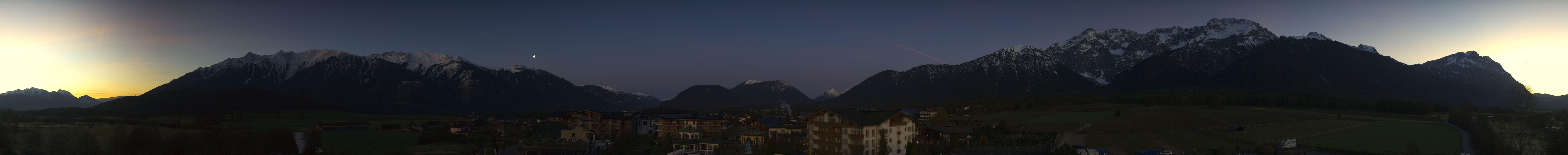 Archived image Webcam Alpenresort Schwarz at Mieming Plateau