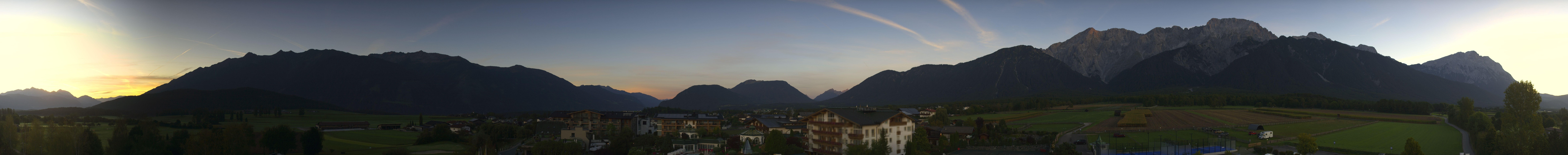 Archived image Webcam Alpenresort Schwarz at Mieming Plateau