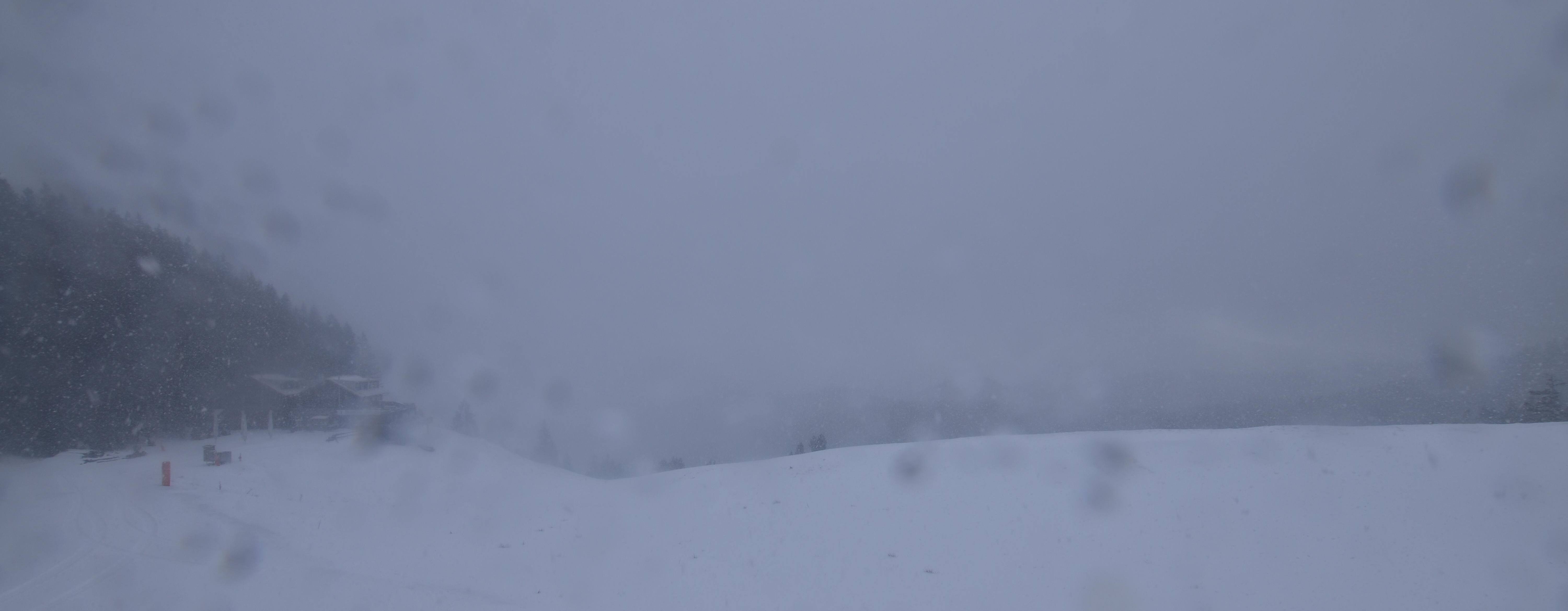 Archived image Webcam Alpspitzbahn Nesselwang: Sports Club Böck