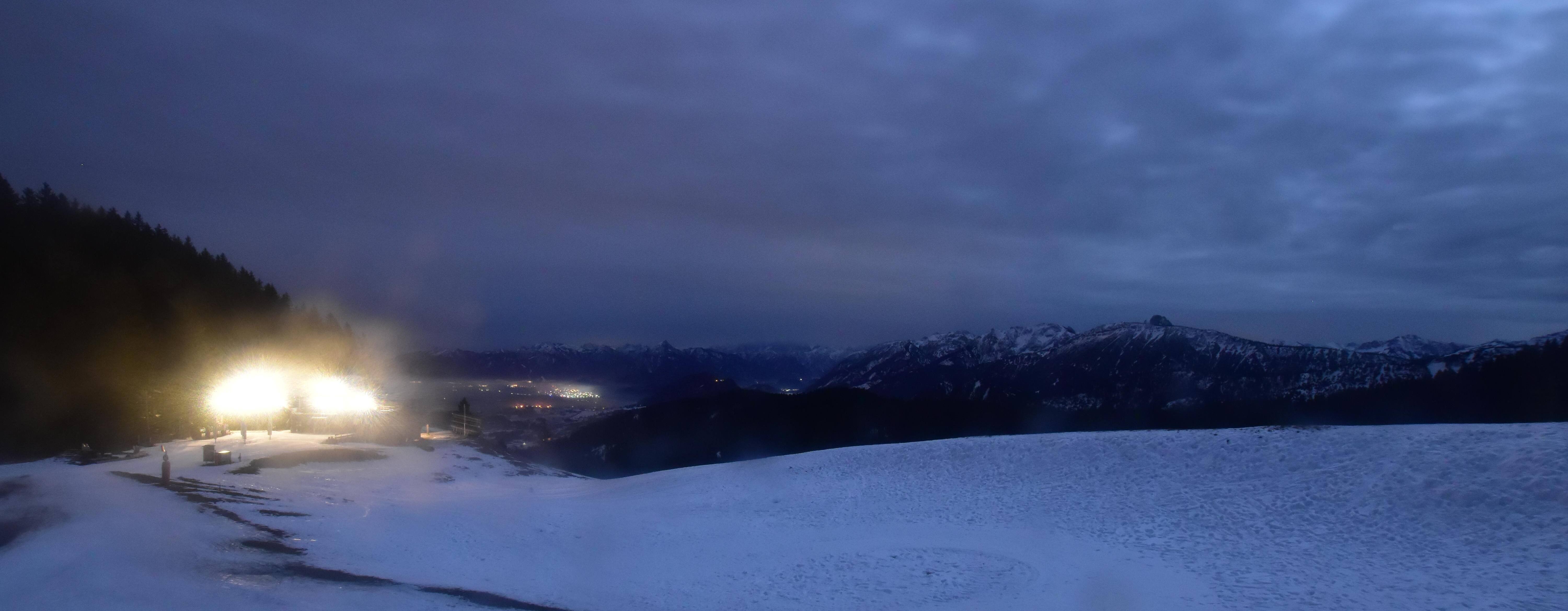 Archiv Foto Webcam Alpspitzbahn Nesselwang: Sportheim Böck