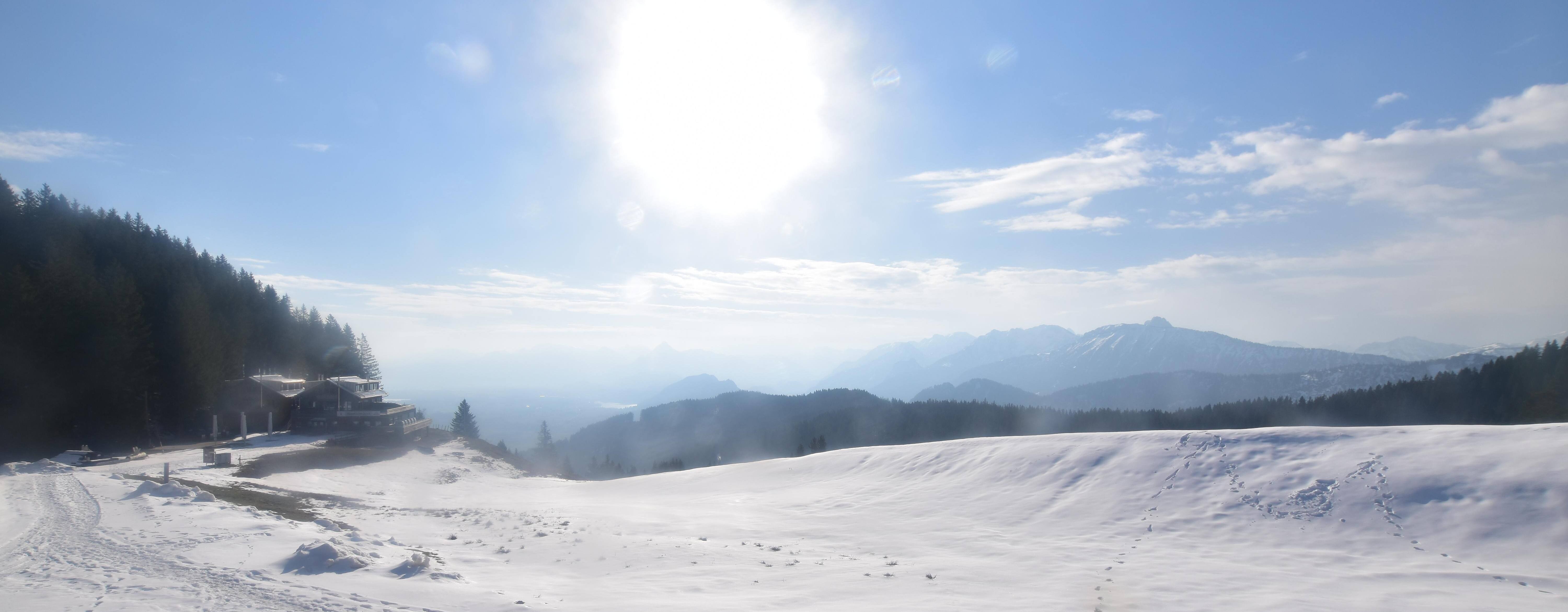 Archived image Webcam Alpspitzbahn Nesselwang: Sports Club Böck