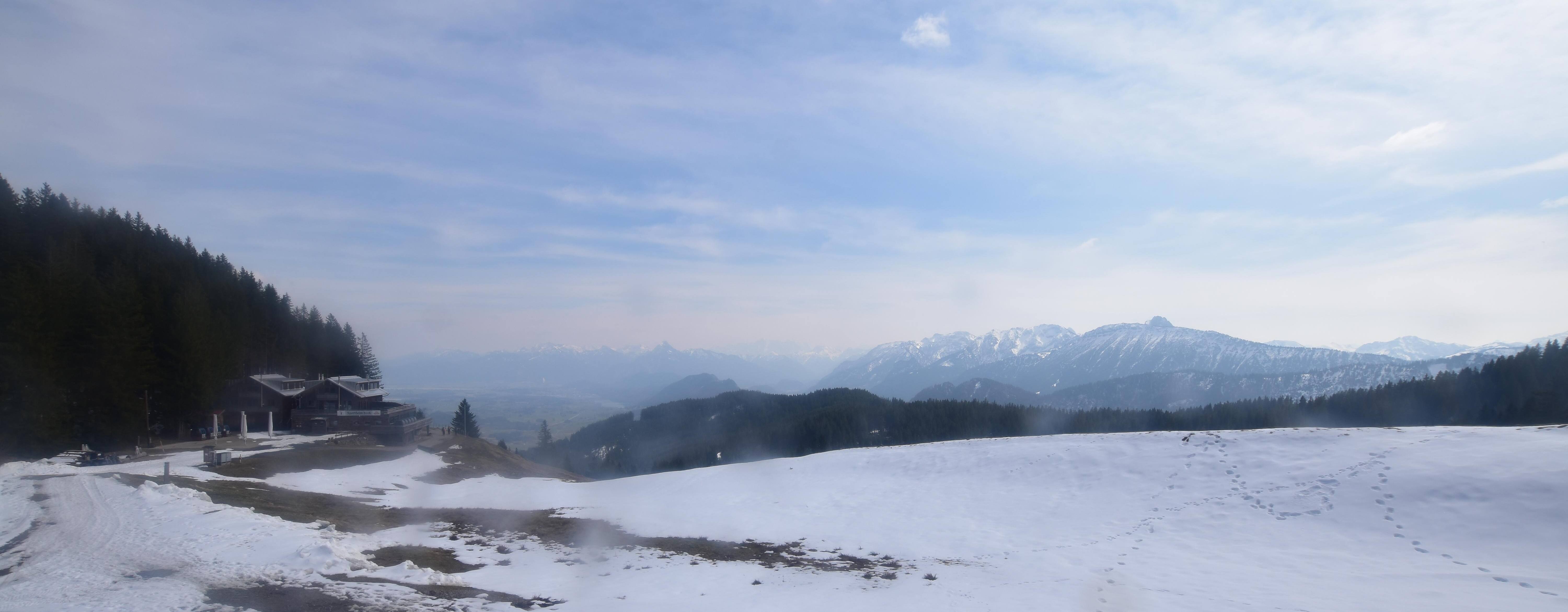 Archived image Webcam Alpspitzbahn Nesselwang: Sports Club Böck