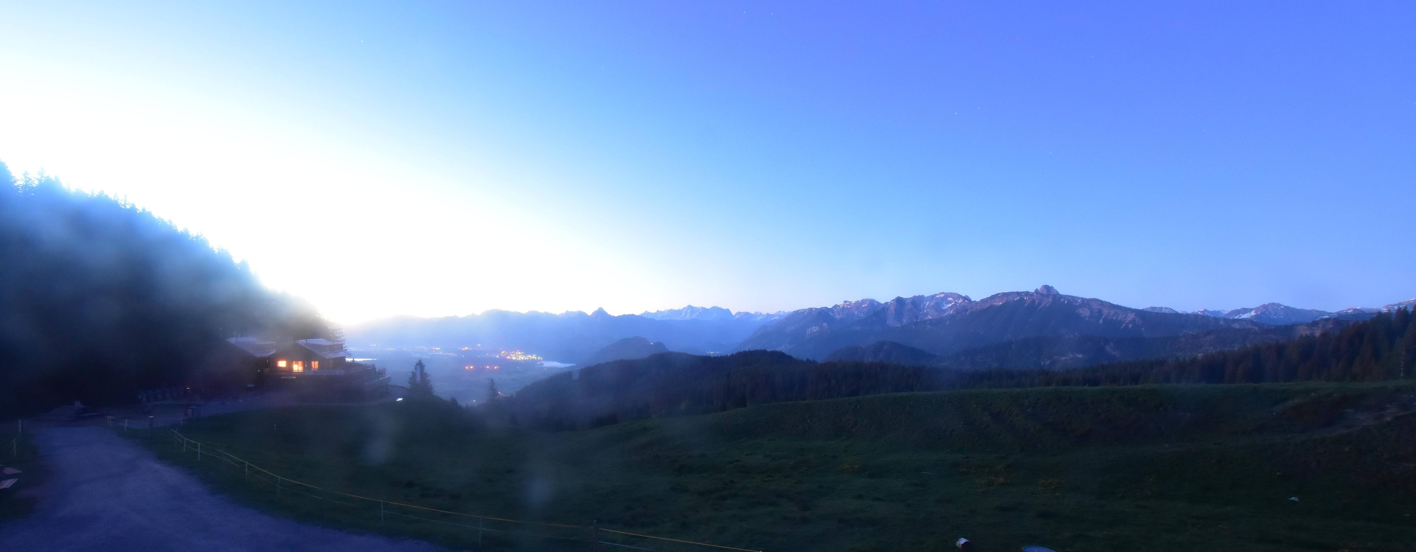 Archived image Webcam Alpspitzbahn Nesselwang: Sports Club Böck