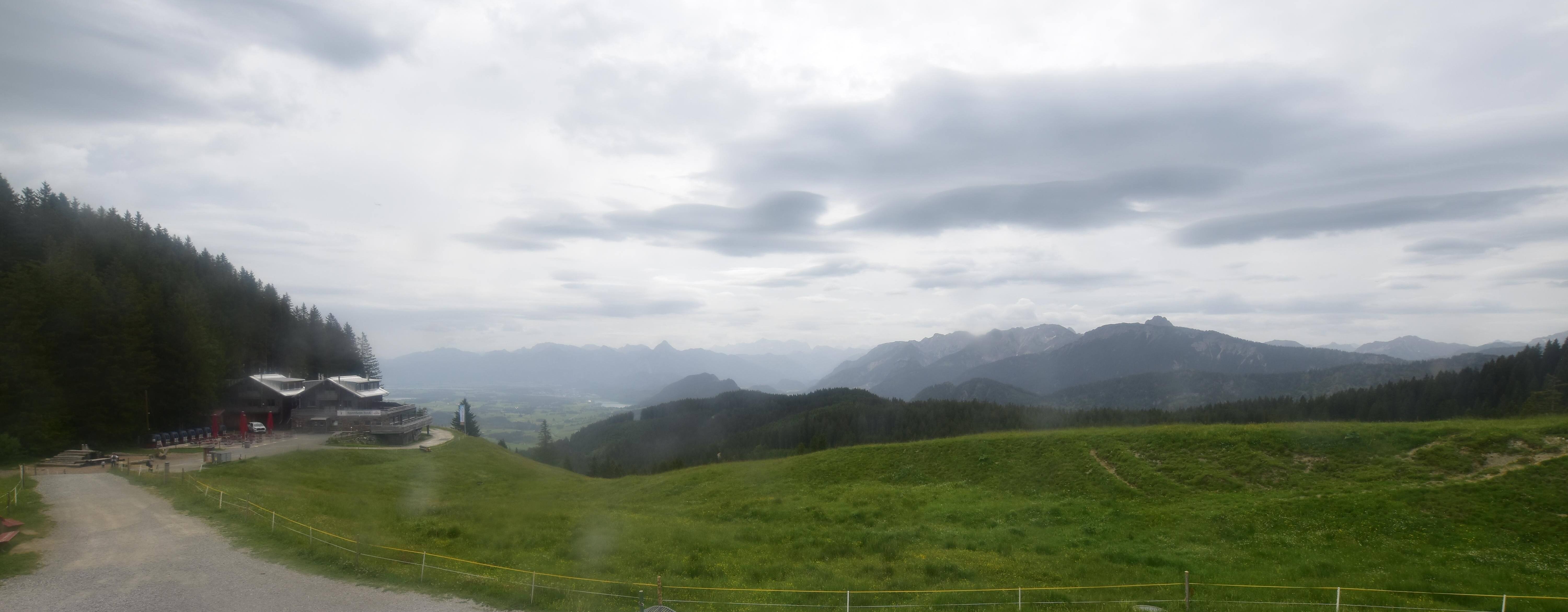 Archived image Webcam Alpspitzbahn Nesselwang: Sports Club Böck