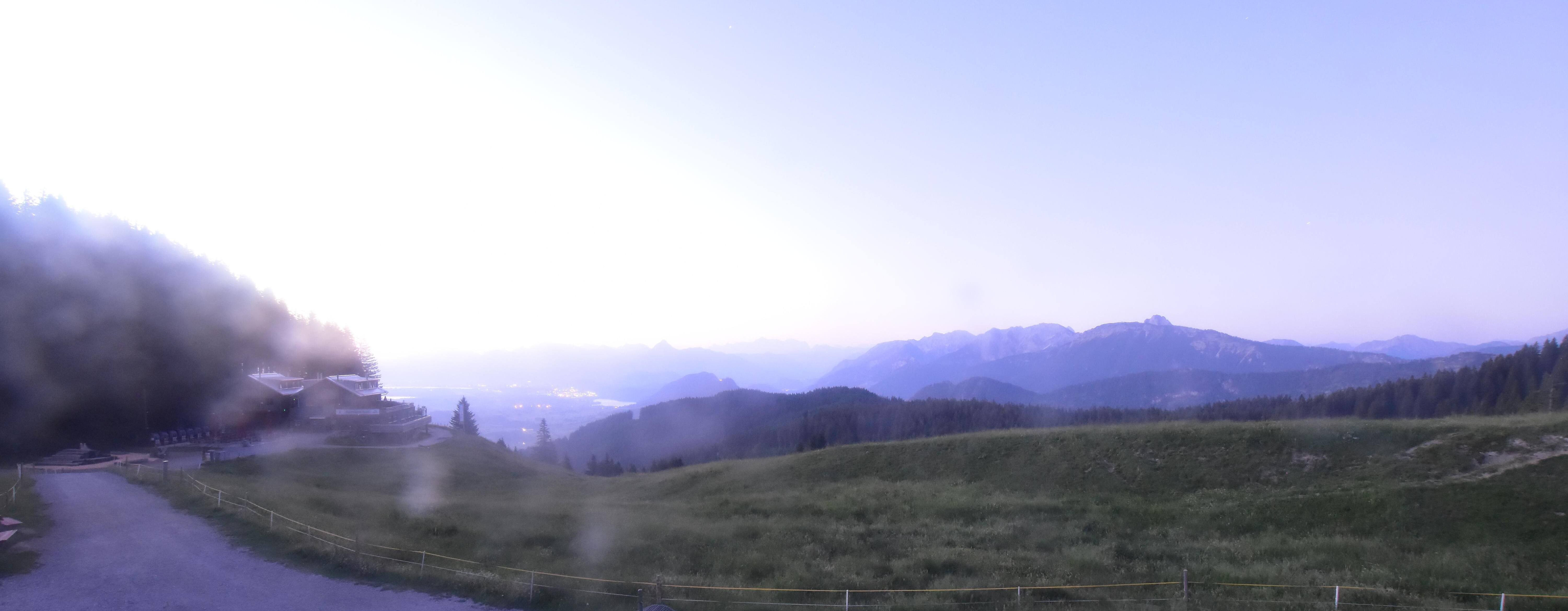 Archived image Webcam Alpspitzbahn Nesselwang: Sports Club Böck