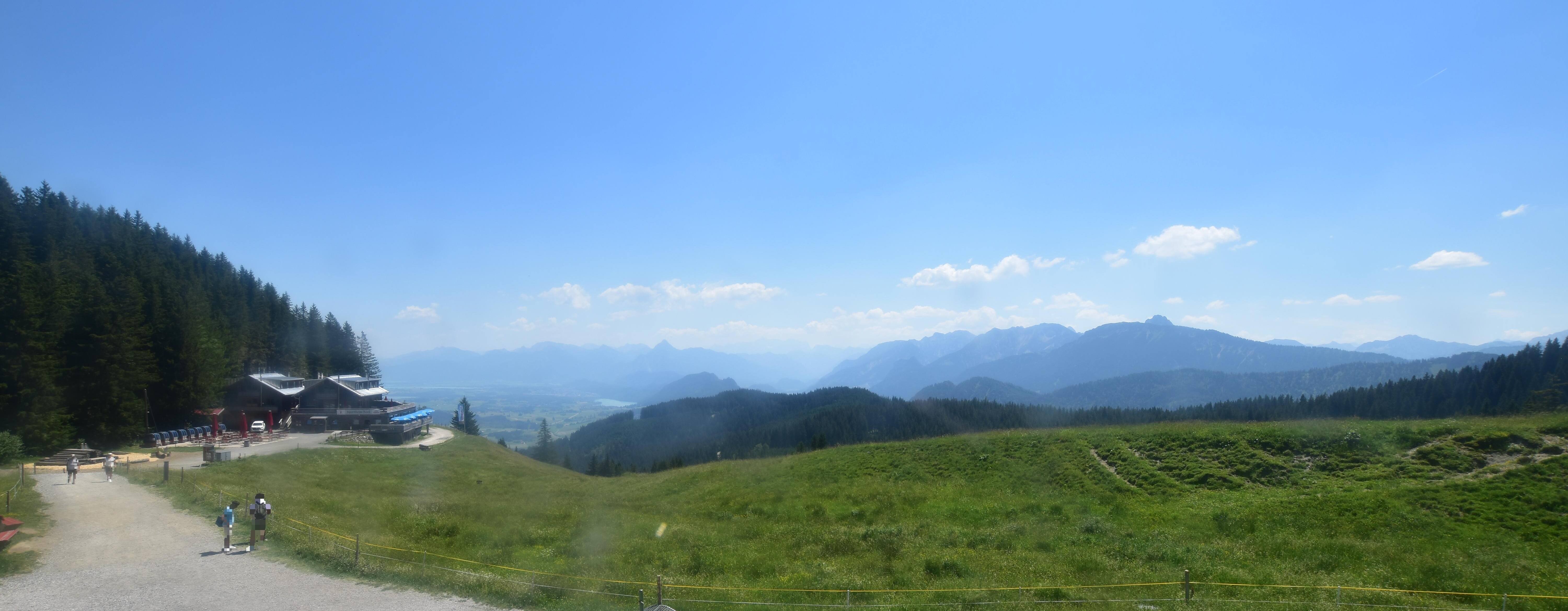 Archived image Webcam Alpspitzbahn Nesselwang: Sports Club Böck