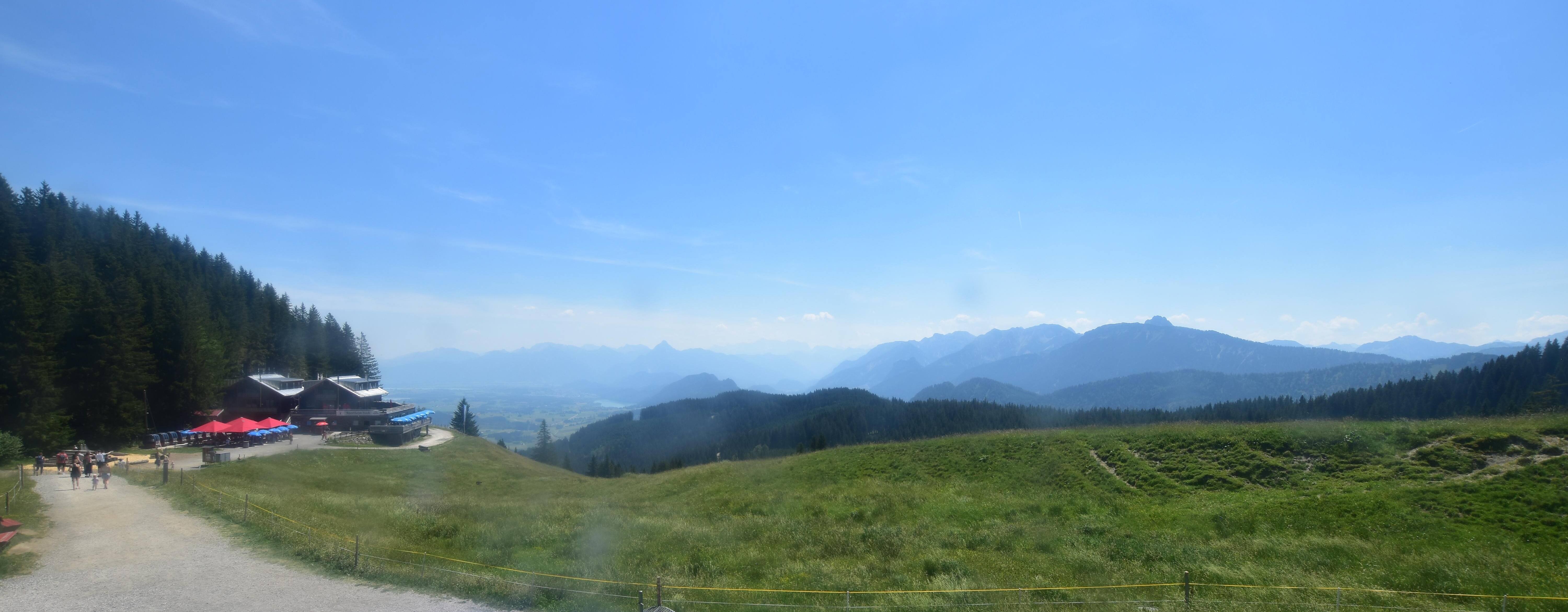 Archived image Webcam Alpspitzbahn Nesselwang: Sports Club Böck