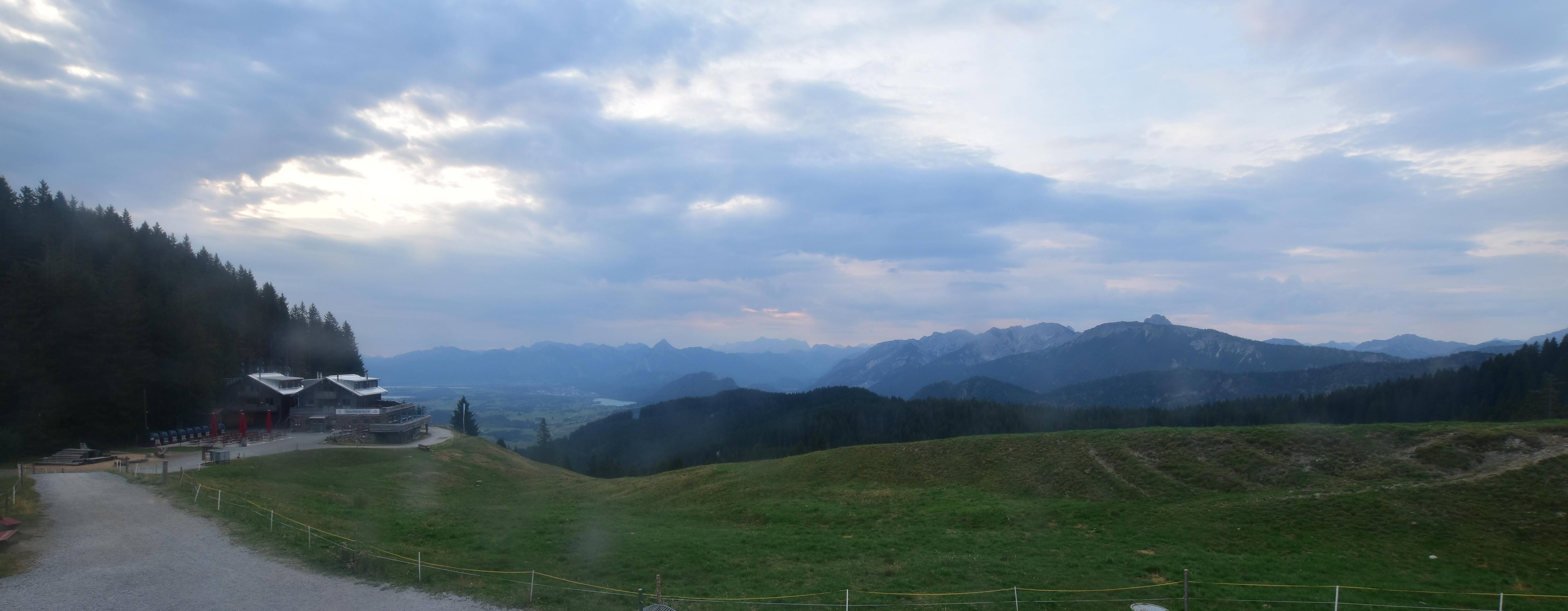 Archived image Webcam Alpspitzbahn Nesselwang: Sports Club Böck
