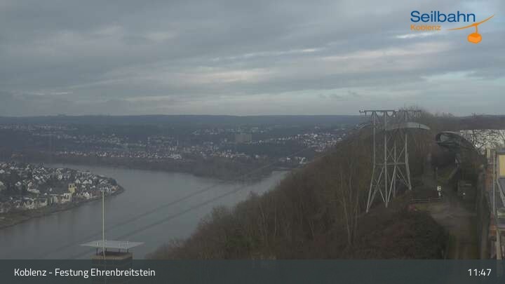 Archiv Foto Webcam Koblenz: Blick von der Festung auf Seilbahn und Deutsches Eck