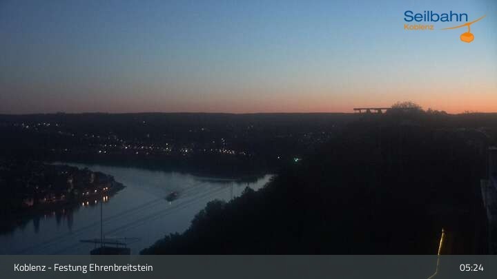Archiv Foto Webcam Koblenz: Blick von der Festung auf Seilbahn und Deutsches Eck