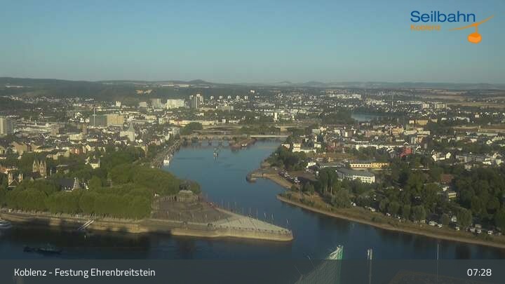 Archiv Foto Webcam Koblenz: Blick von der Festung auf Seilbahn und Deutsches Eck