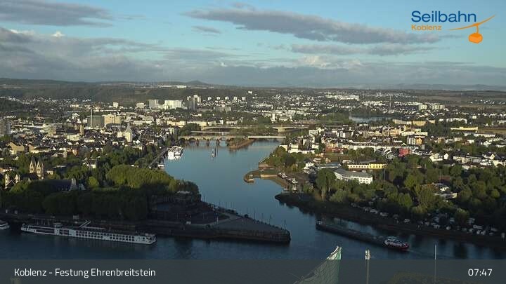 Archiv Foto Webcam Koblenz: Blick von der Festung auf Seilbahn und Deutsches Eck
