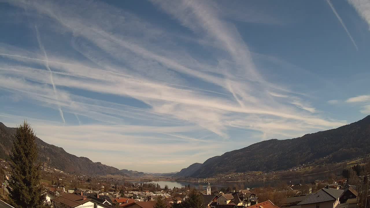 Archived image Webcam Ossiacher See: Bodensdorf Village