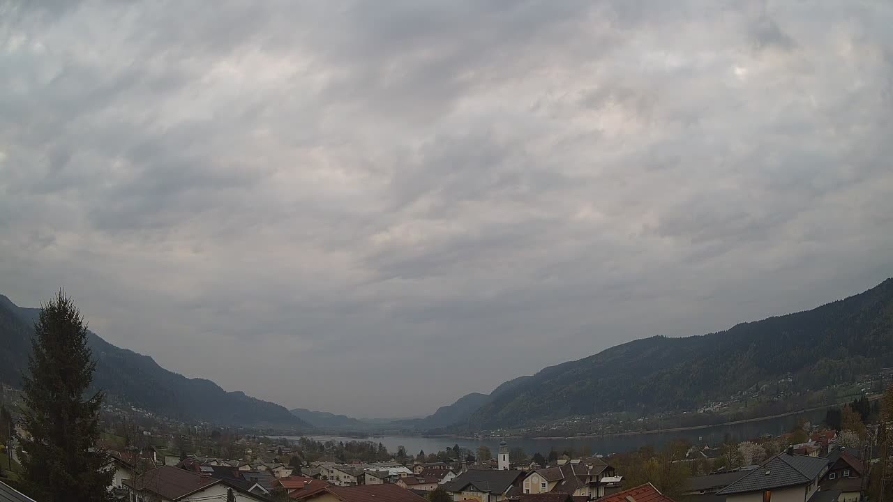 Archived image Webcam Ossiacher See: Bodensdorf Village