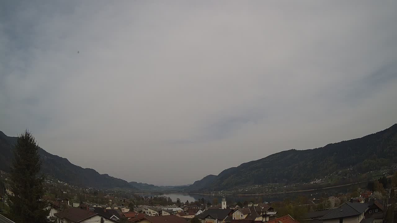 Archived image Webcam Ossiacher See: Bodensdorf Village