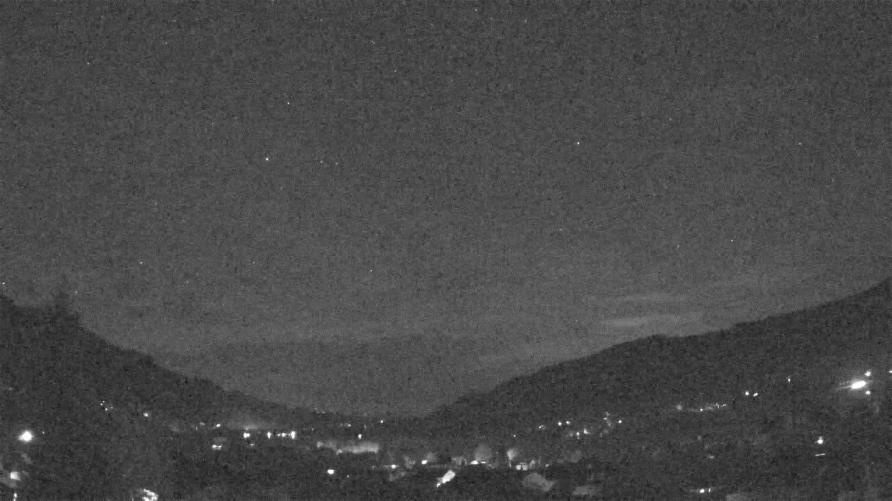 Archived image Webcam Ossiacher See: Bodensdorf Village