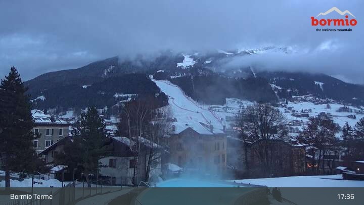 Archiv Foto Webcam Bormio: Ausblick von der Therme