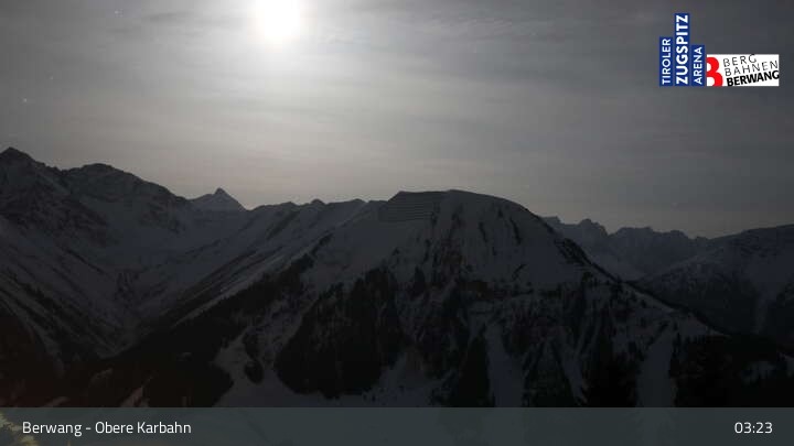 Archiv Foto Webcam Berwang: Bergstation Obere Karbahn II