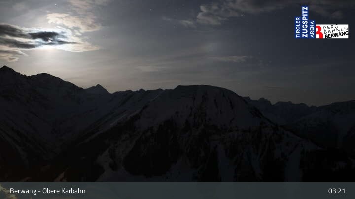 Archiv Foto Webcam Berwang: Bergstation Obere Karbahn II