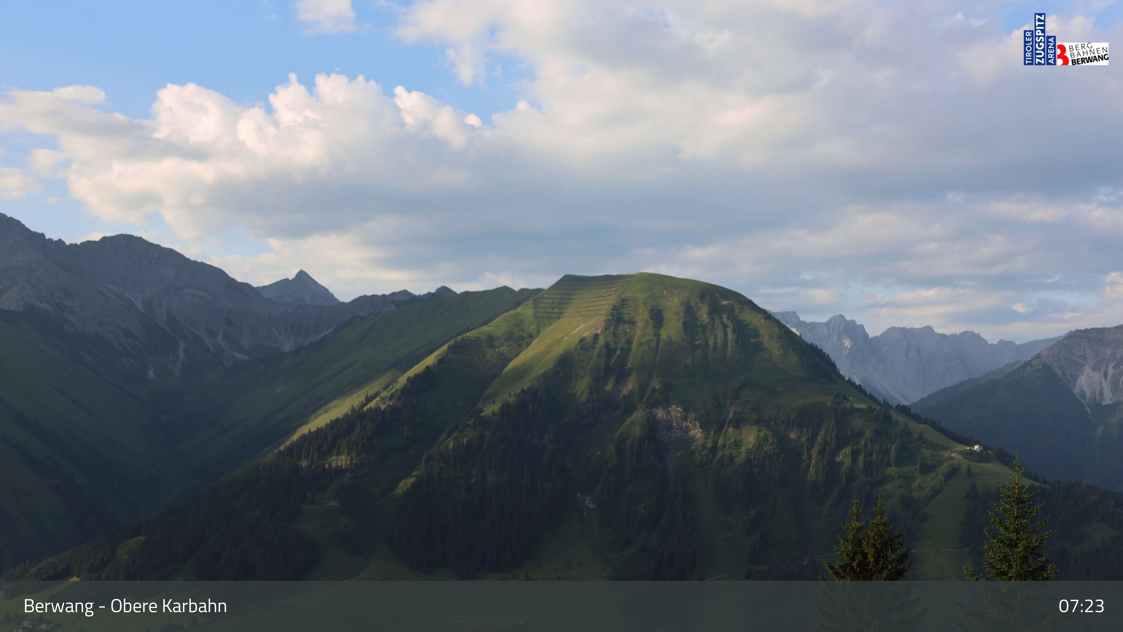 Archiv Foto Webcam Berwang: Bergstation Obere Karbahn II