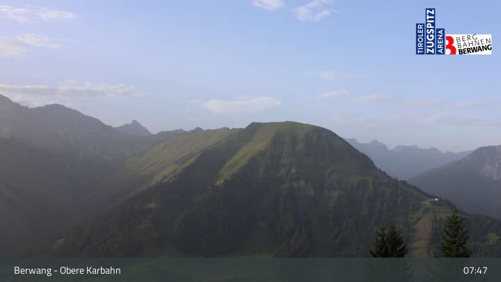 Archiv Foto Webcam Berwang: Bergstation Obere Karbahn II