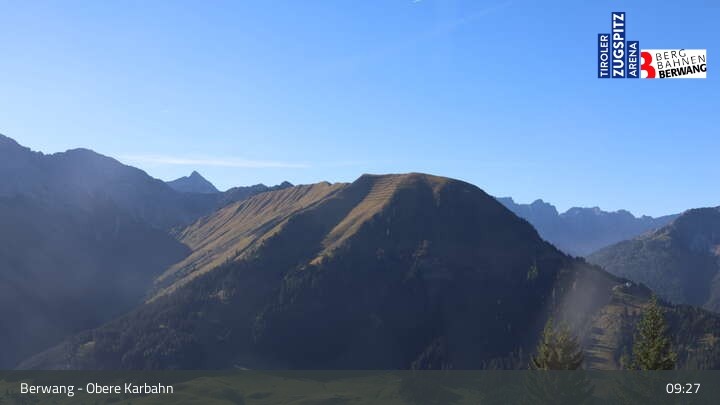 Archiv Foto Webcam Berwang: Bergstation Obere Karbahn II