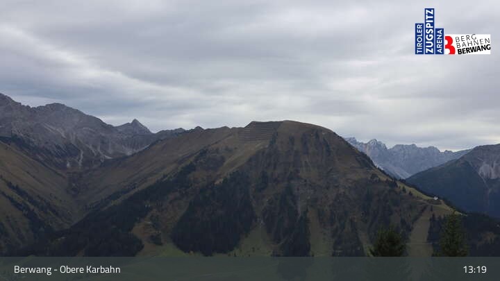 Archiv Foto Webcam Berwang: Bergstation Obere Karbahn II