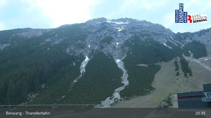 Archiv Foto Webcam Berwang: Thaneller-Sesselbahn