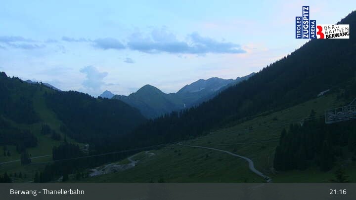 Archiv Foto Webcam Berwang: Thaneller-Sesselbahn