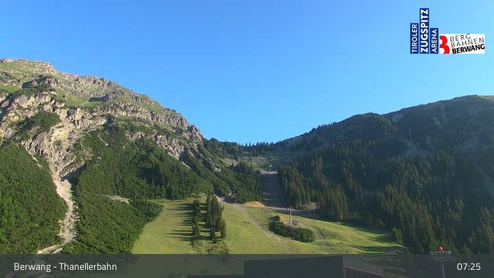 Archiv Foto Webcam Berwang: Thaneller-Sesselbahn