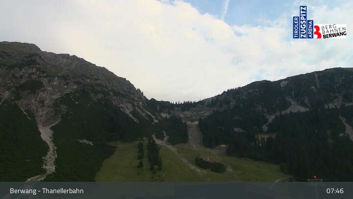 Archiv Foto Webcam Berwang: Thaneller-Sesselbahn