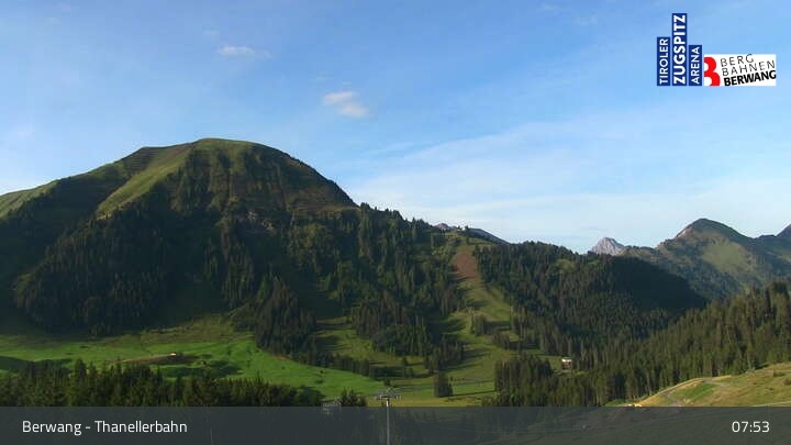 Archived image Webcam Berwang: View Thaneller Chair Lift