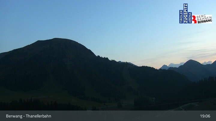 Archiv Foto Webcam Berwang: Thaneller-Sesselbahn