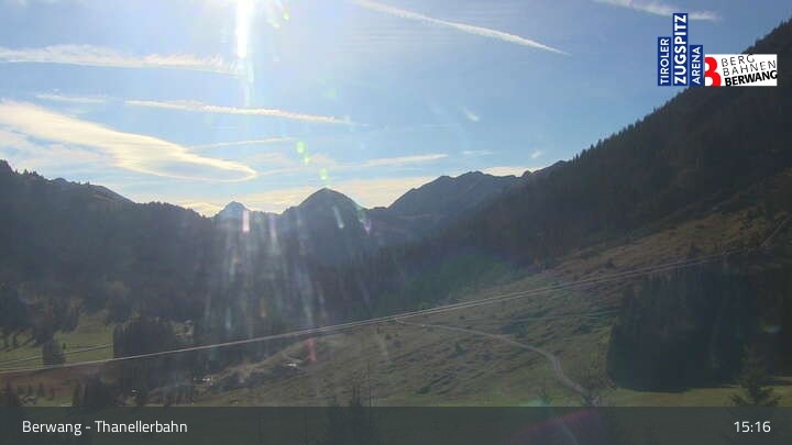 Archived image Webcam Berwang: View Thaneller Chair Lift