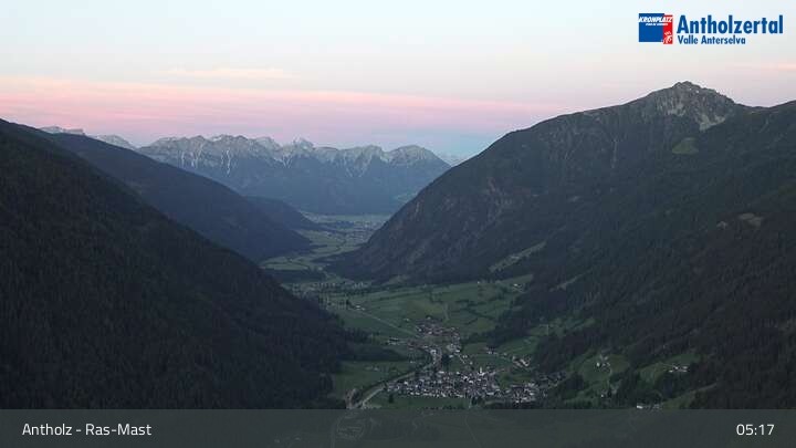 Archiv Foto Webcam Blick über das Antholzertal in Südtirol
