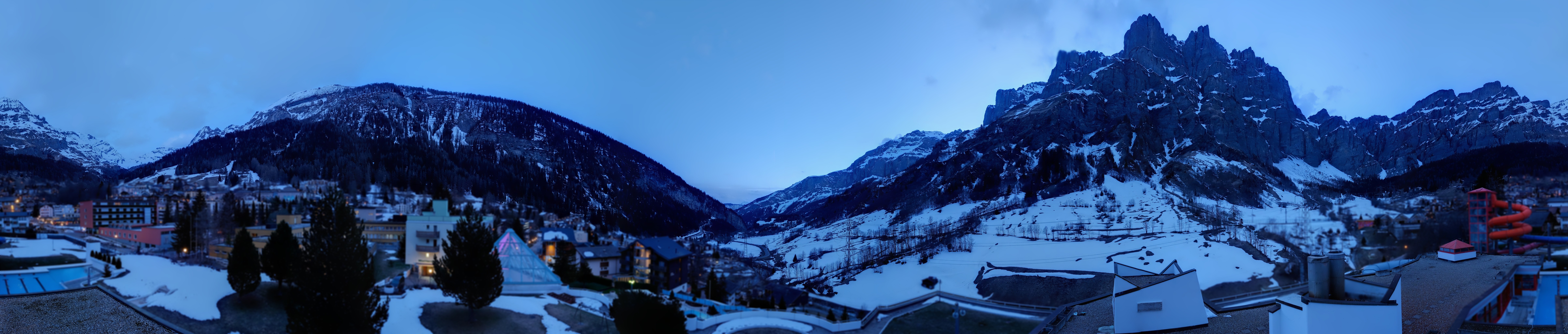 Archived image Webcam Leukerbad: Thermal Bath