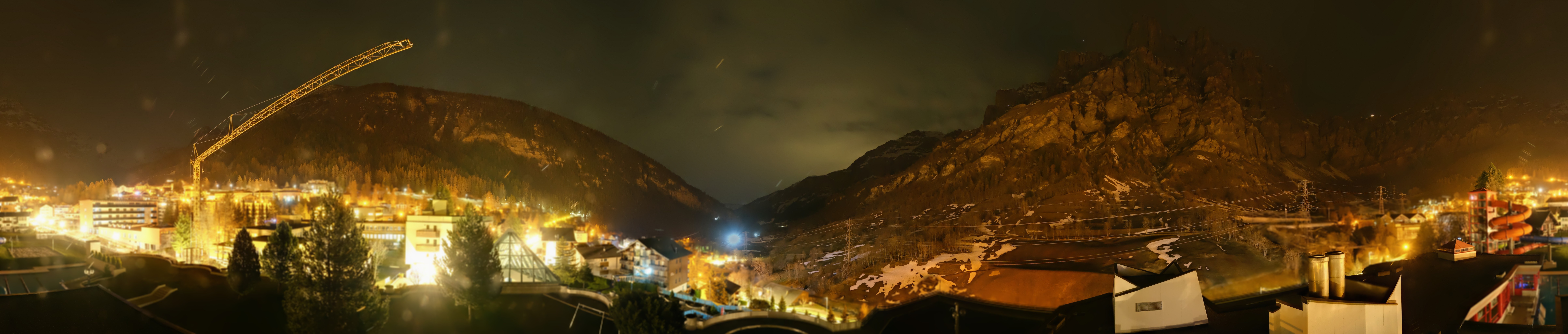 Archived image Webcam Leukerbad: Thermal Bath