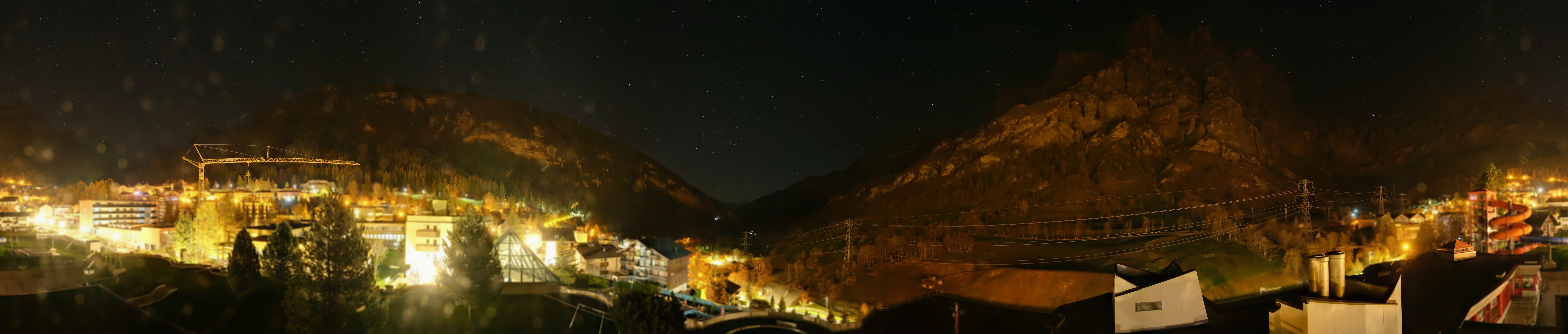 Archived image Webcam Leukerbad: Thermal Bath