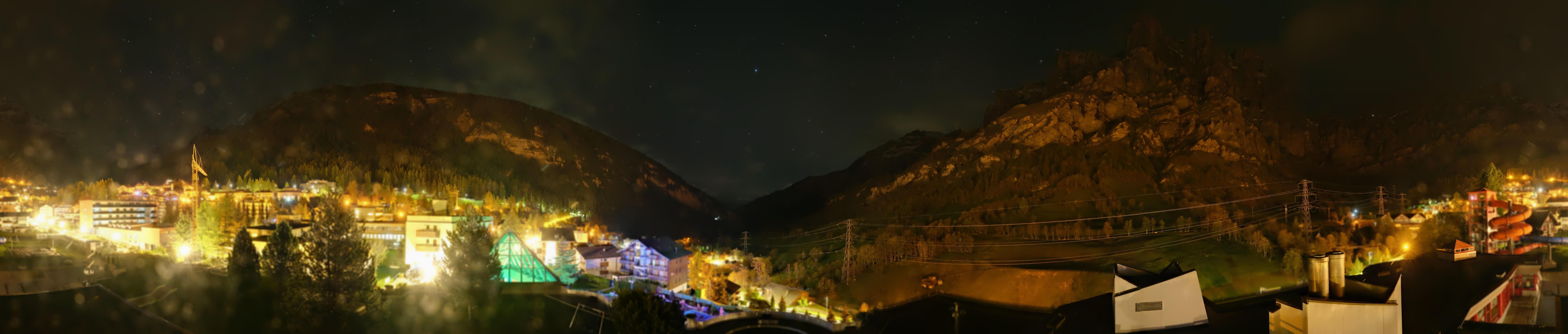 Archived image Webcam Leukerbad: Thermal Bath