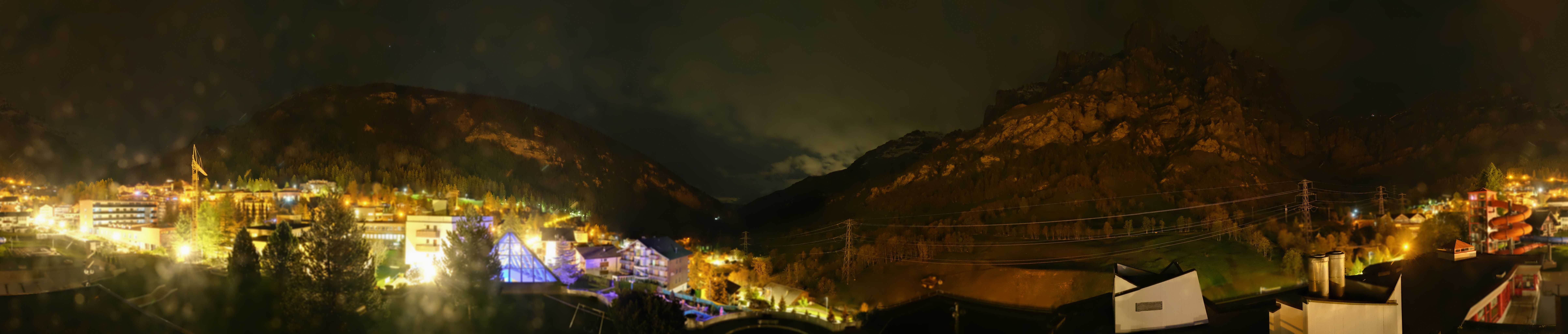Archived image Webcam Leukerbad: Thermal Bath