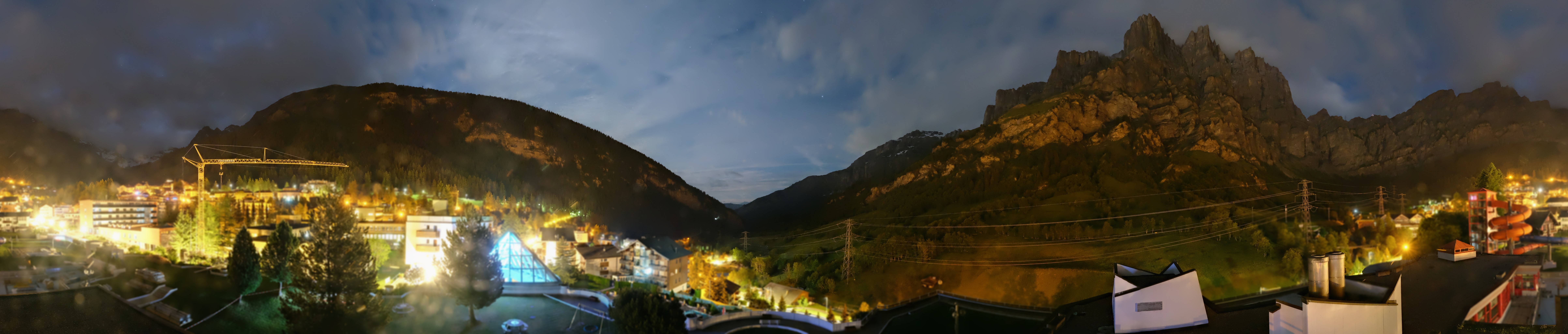 Archived image Webcam Leukerbad: Thermal Bath