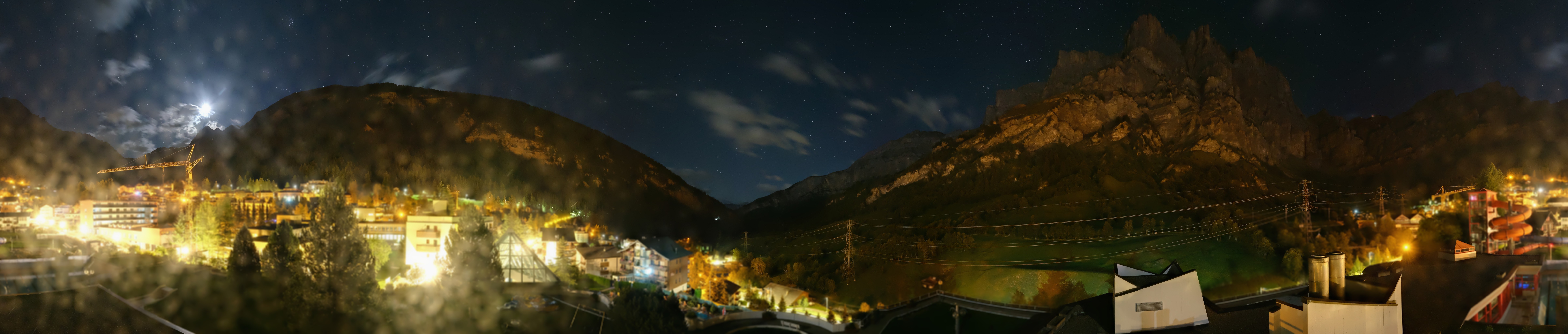 Archived image Webcam Leukerbad: Thermal Bath